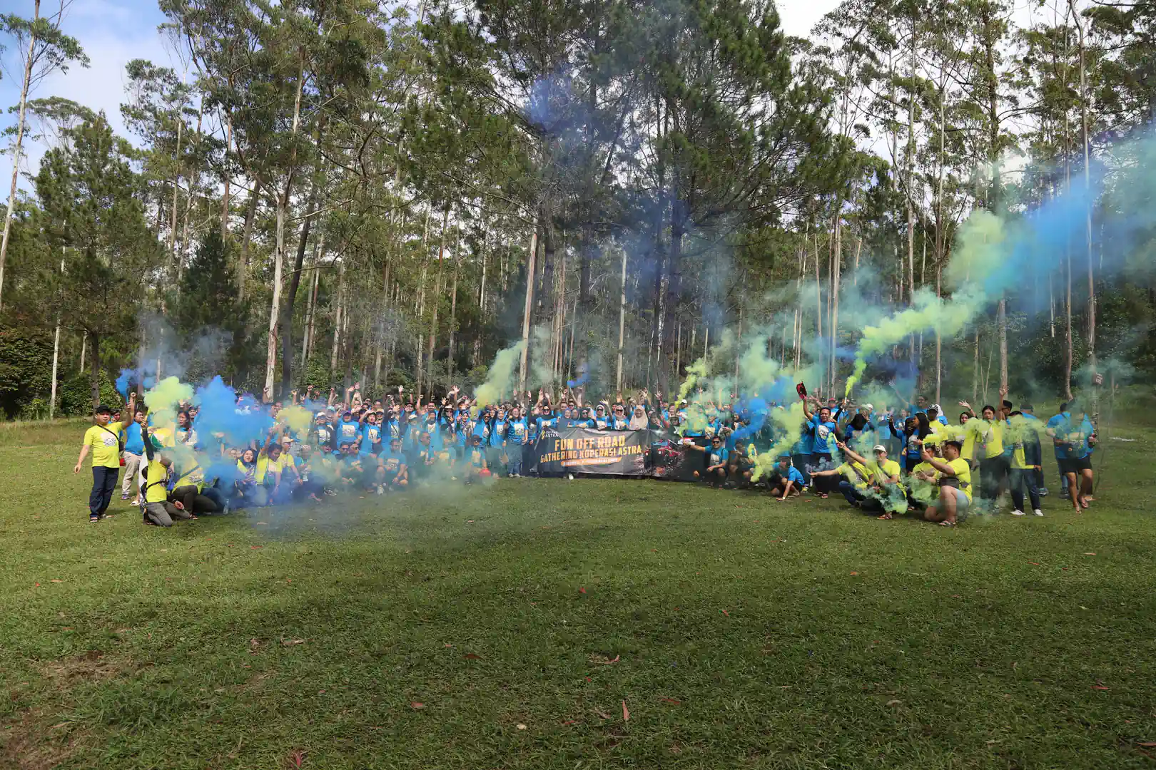 Keseruan camping malam hari