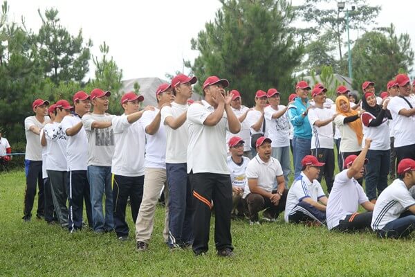 outing team building bea-cukai-bandung-1